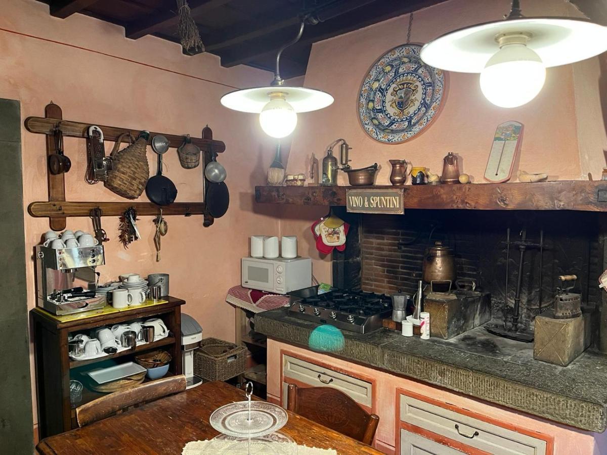 Apartmán La Finestra Sul Borgo Dimora Storica Laterina Exteriér fotografie