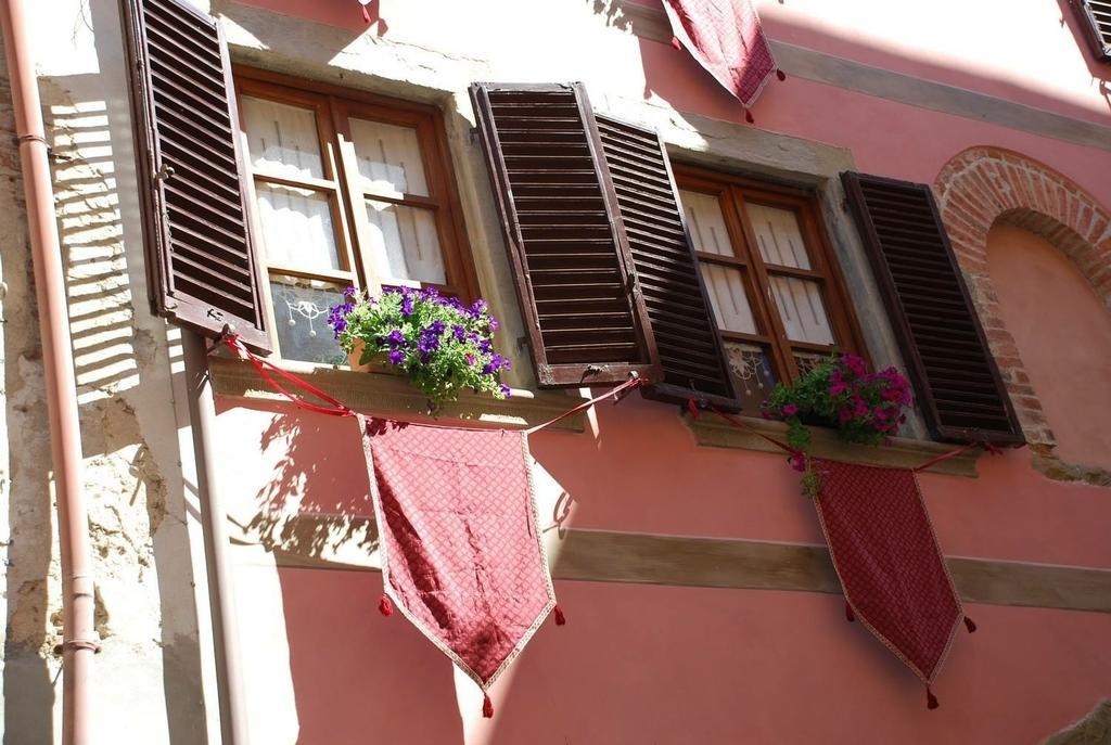 Apartmán La Finestra Sul Borgo Dimora Storica Laterina Exteriér fotografie