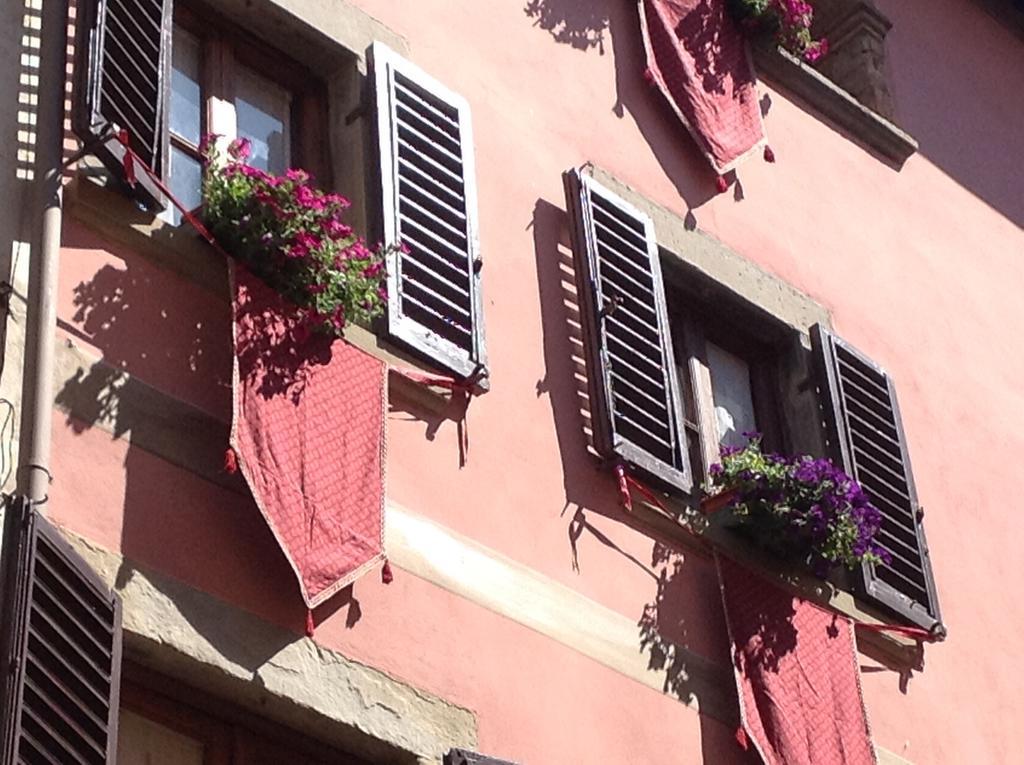 Apartmán La Finestra Sul Borgo Dimora Storica Laterina Exteriér fotografie