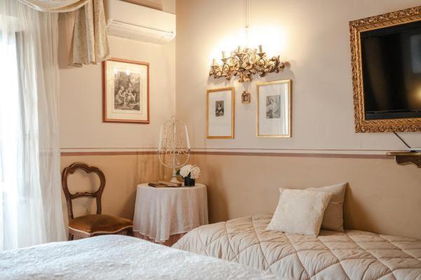 Apartmán La Finestra Sul Borgo Dimora Storica Laterina Exteriér fotografie