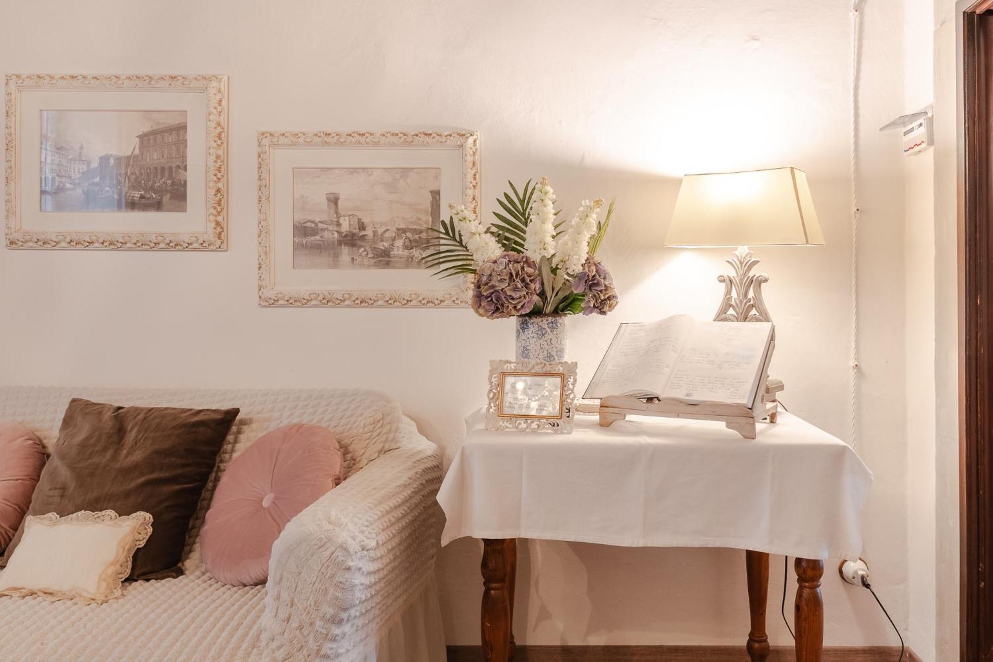 Apartmán La Finestra Sul Borgo Dimora Storica Laterina Exteriér fotografie