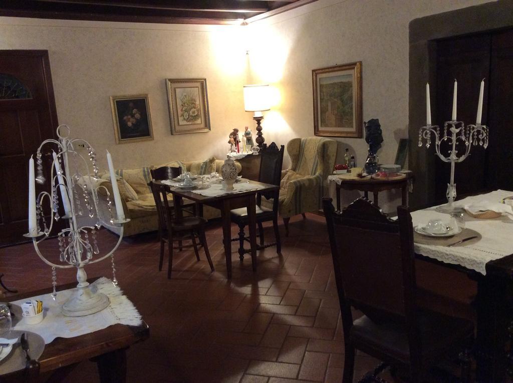 Apartmán La Finestra Sul Borgo Dimora Storica Laterina Exteriér fotografie